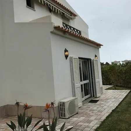 Refuge Holiday Homes Montechoro * Albufeira