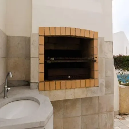 Refuge Holiday Homes Montechoro *