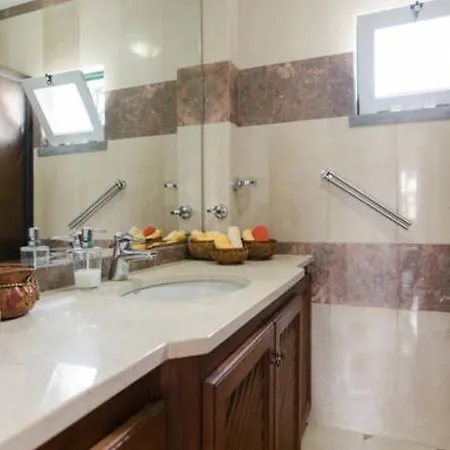 Refuge Holiday Homes Montechoro Albufeira