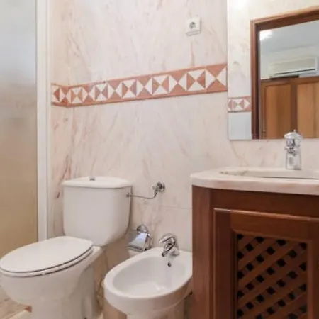 Refuge Holiday Homes Montechoro * Albufeira