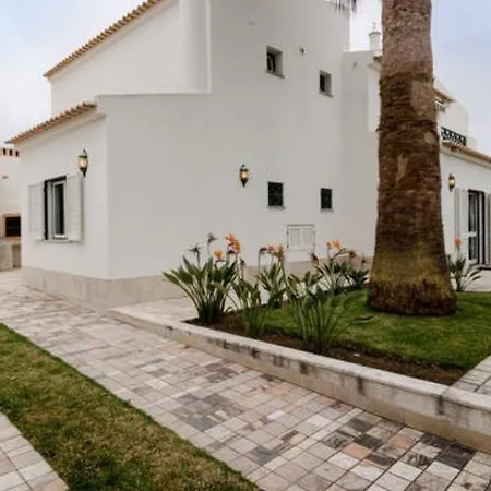 Refuge Holiday Homes Montechoro Villa Albufeira
